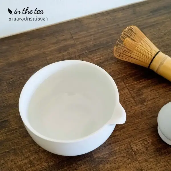 ถ้วยมัทฉะเซรามิกทรงญี่ปุ่นมีปากเท 400 มล. รุ่น Curve