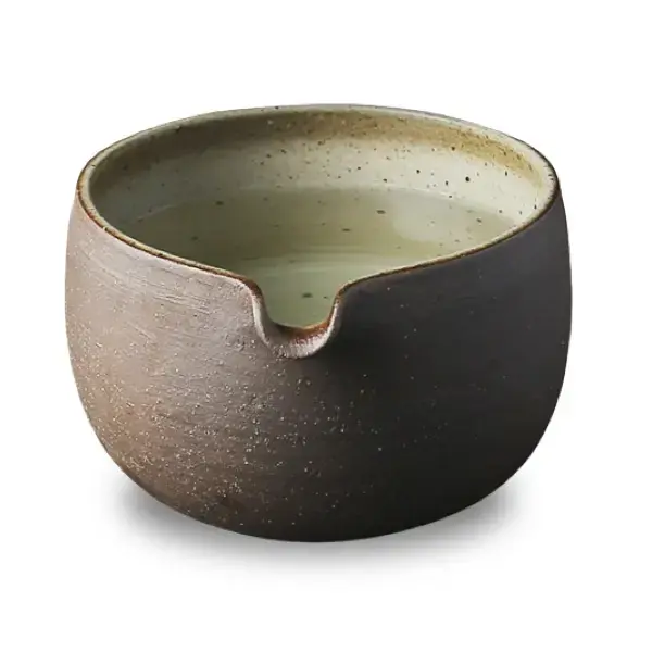 ถ้วยมัทฉะดินเผาก้นหอยมีปากเท 700 มล. รุ่น Fibo