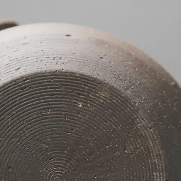 ถ้วยมัทฉะดินเผาก้นหอยมีปากเท 700 มล. รุ่น Fibo