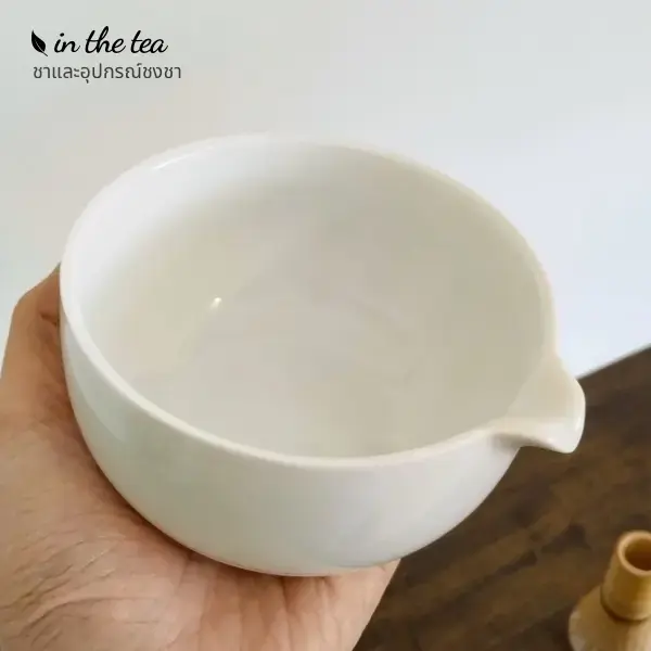 ถ้วยมัทฉะเซรามิกทรงญี่ปุ่นมีปากเท 400 มล. รุ่น Curve
